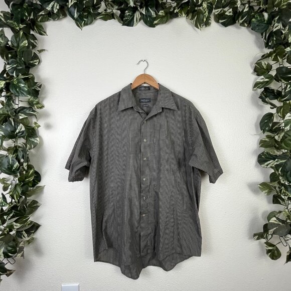Van Heusen Short Sleeve Front Button Shirt Gingham Plaid Men’s Size L - Picture 1 of 7